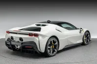 Ferrari SF90 din 2023 cu 2.200 km - oferta FER117702 - foto 6