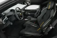 Ferrari SF90 din 2023 cu 2.200 km - oferta FER117702 - foto 15