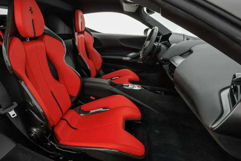 Ferrari SF90 din 2023 cu 2.800 km - oferta FER117705 - foto 16