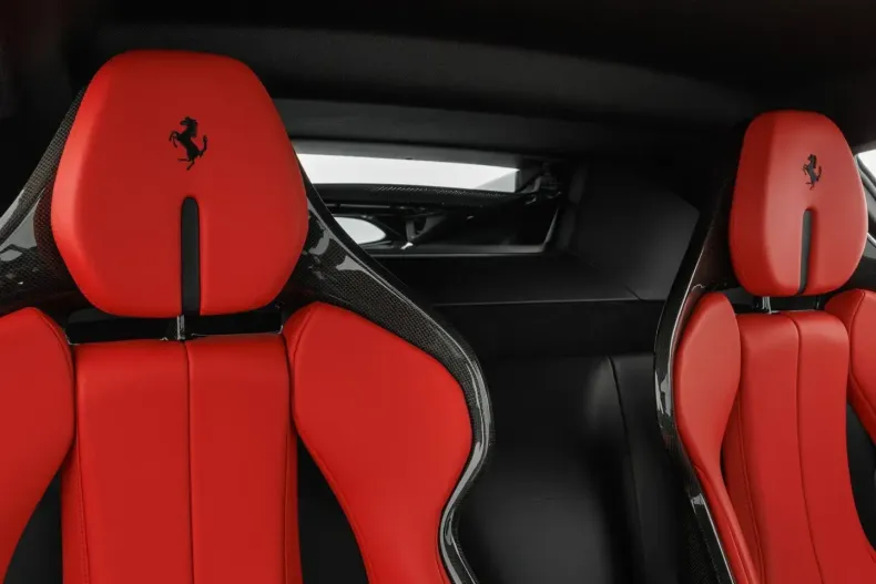 Ferrari SF90 din 2023 cu 2.800 km - oferta FER117705 - foto 17