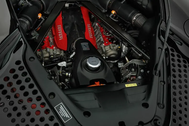 Ferrari SF90 din 2023 cu 2.800 km - oferta FER117705 - foto 22