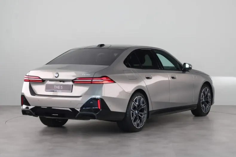 BMW 520 din 2024 cu 17.100 km - oferta BMW117708 - foto 6