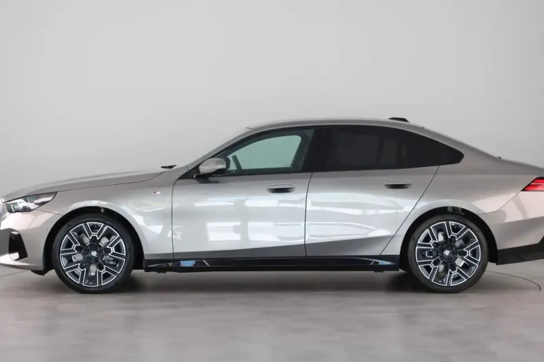 BMW 520 din 2024 cu 17.100 km - oferta BMW117708 - foto 7