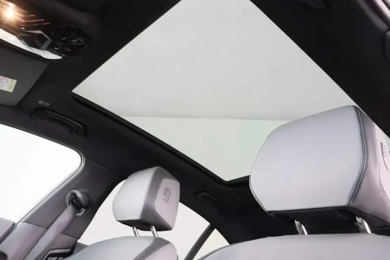 BMW 520 din 2024 cu 17.100 km - oferta BMW117708 - foto 14