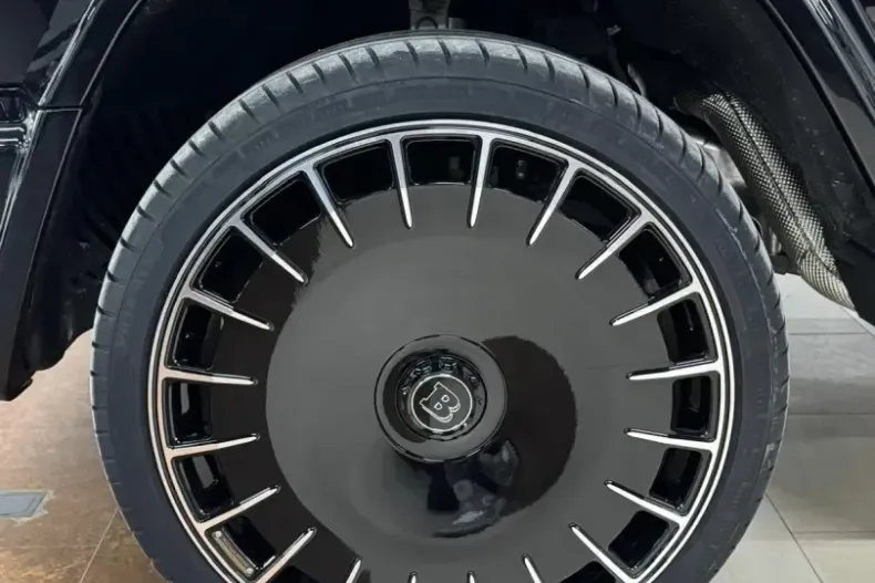 Mercedes-Benz G 63 AMG din 2025 cu 10 km - oferta MER117713 - foto 3