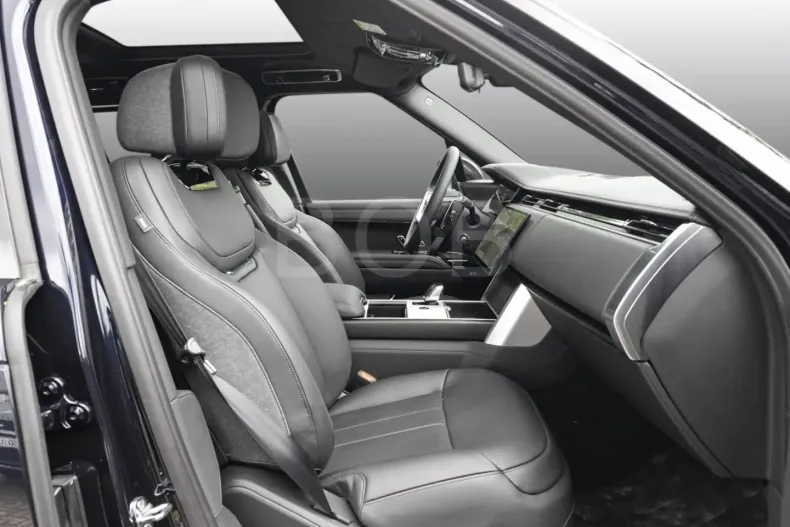 Land Rover Range Rover din 2024 cu 9.500 km - oferta LAN117720 - foto 3