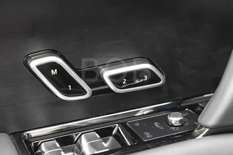 Land Rover Range Rover din 2024 cu 9.500 km - oferta LAN117720 - foto 10