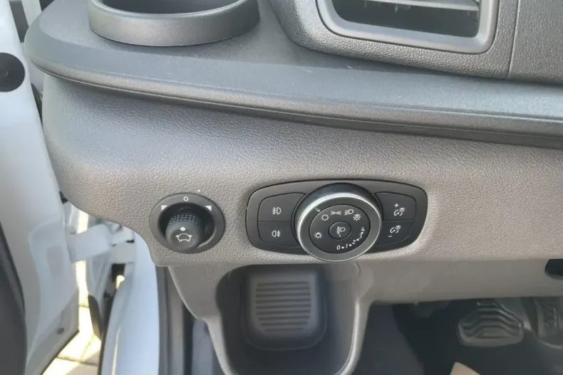 Ford Transit din 2024 cu 2.850 km - oferta FOR117721 - foto 15