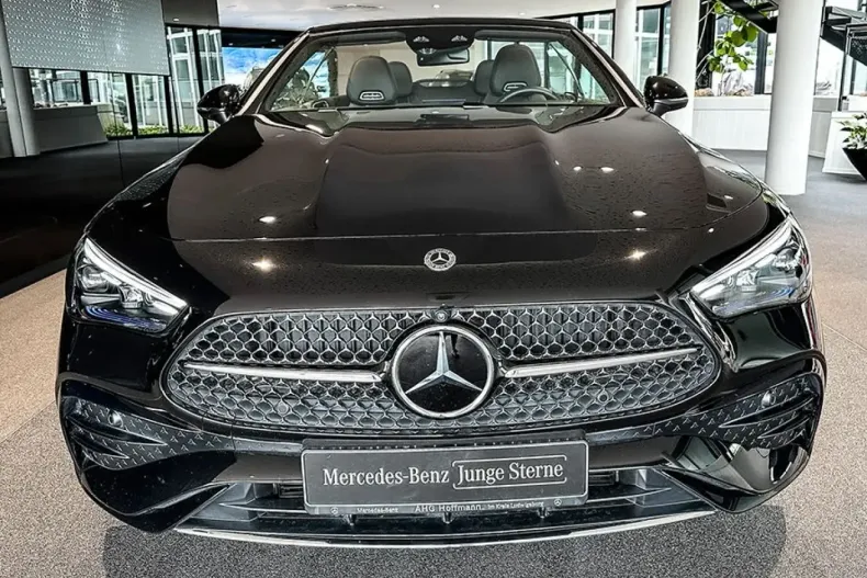 Mercedes-Benz CLE 300 din 2024 cu 6.000 km - oferta MER117725 - foto 2