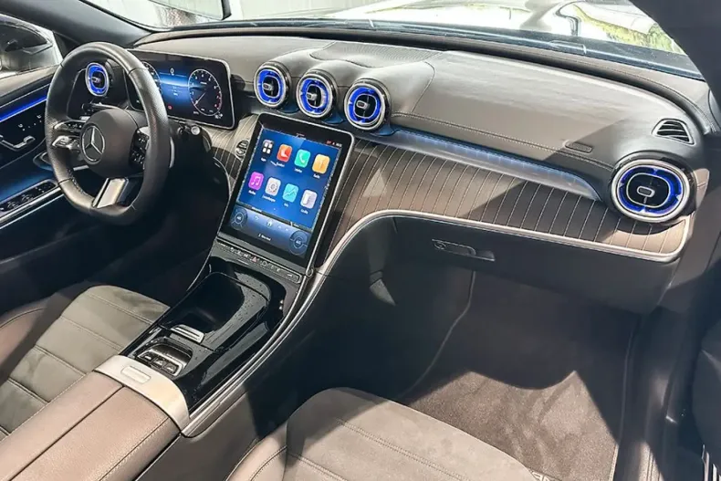 Mercedes-Benz CLE 300 din 2024 cu 6.000 km - oferta MER117725 - foto 6