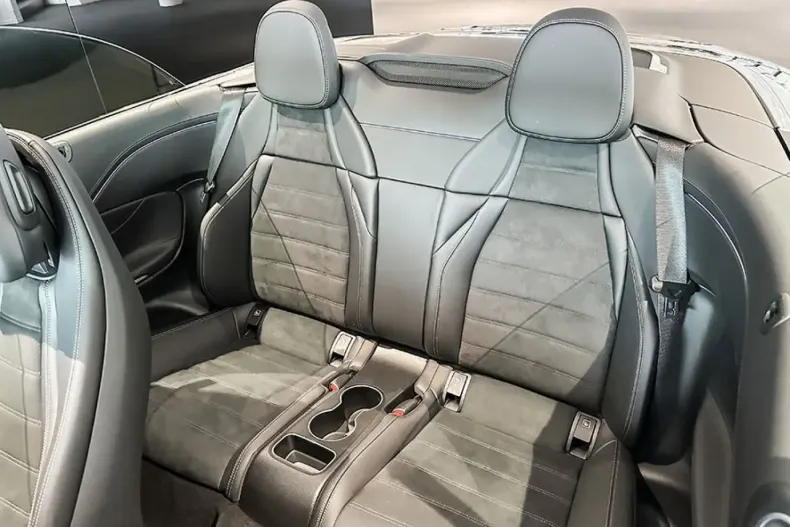 Mercedes-Benz CLE 300 din 2024 cu 6.000 km - oferta MER117725 - foto 12