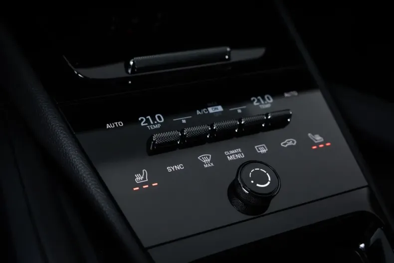 Porsche Cayenne din 2024 cu 7.875 km - oferta POR117727 - foto 13