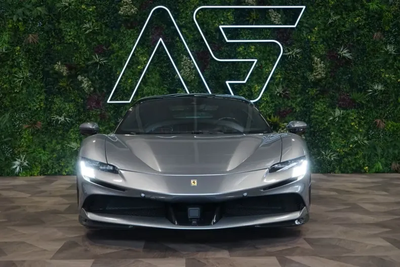 Ferrari SF90 din 2023 cu 70 km - oferta FER117728 - foto 2