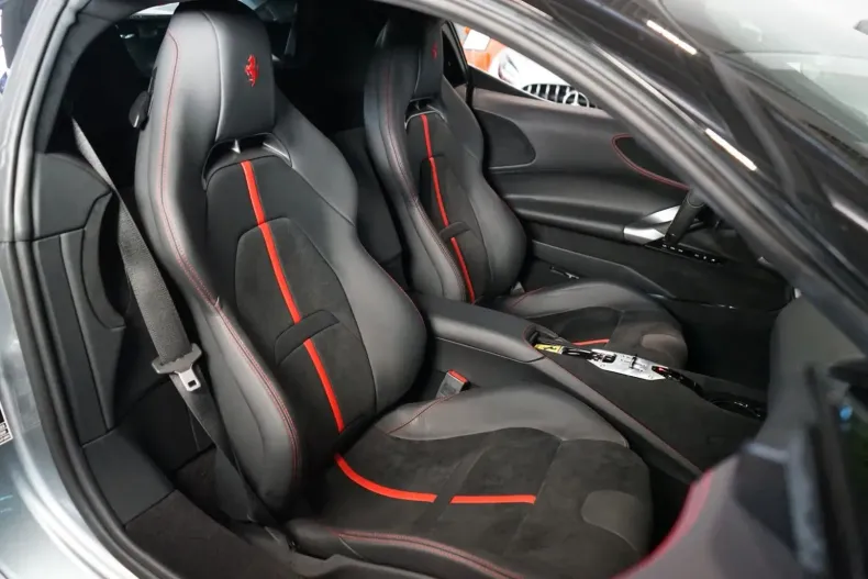 Ferrari SF90 din 2023 cu 70 km - oferta FER117728 - foto 14