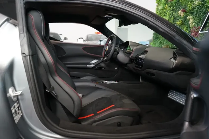 Ferrari SF90 din 2023 cu 70 km - oferta FER117728 - foto 15