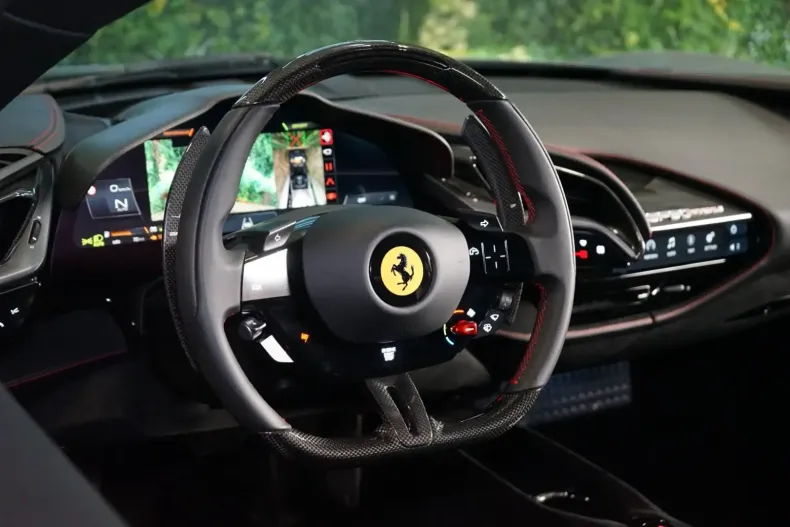 Ferrari SF90 din 2023 cu 70 km - oferta FER117728 - foto 17