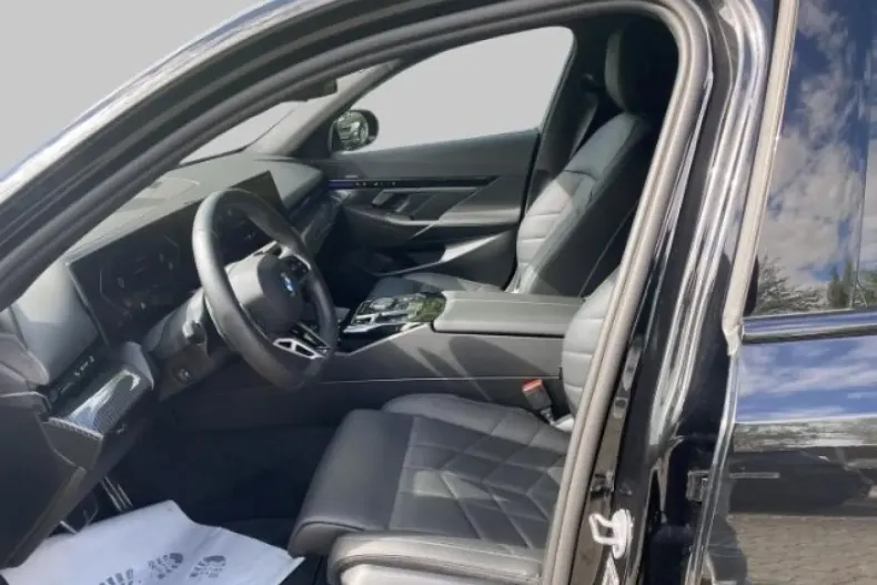 BMW 520 din 2024 cu 24.900 km - oferta BMW117730 - foto 9