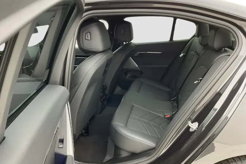 BMW 520 din 2024 cu 28.300 km - oferta BMW117731 - foto 11