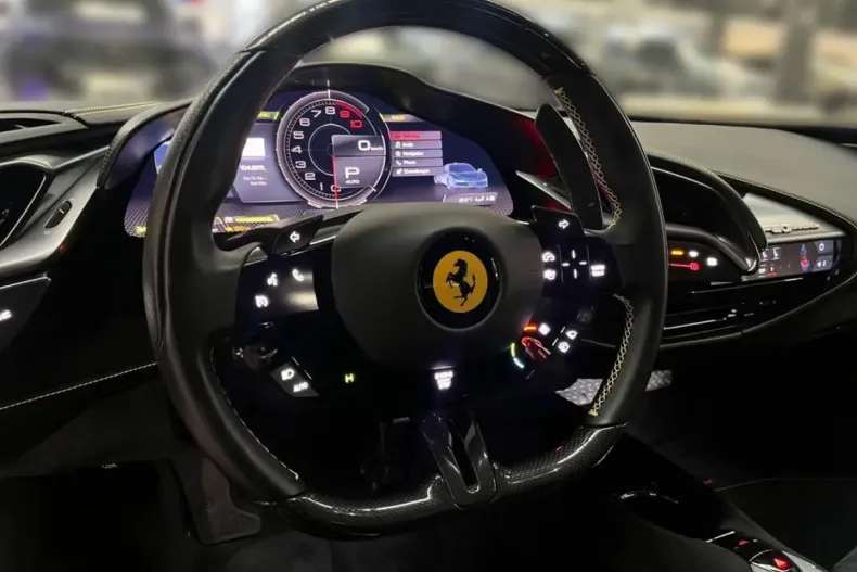 Ferrari SF90 din 2022 cu 6.050 km - oferta FER117732 - foto 7