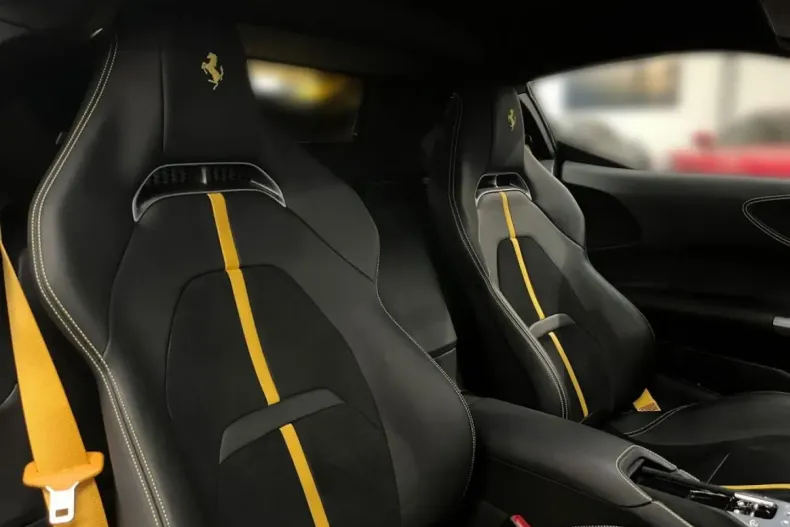 Ferrari SF90 din 2022 cu 6.050 km - oferta FER117732 - foto 9