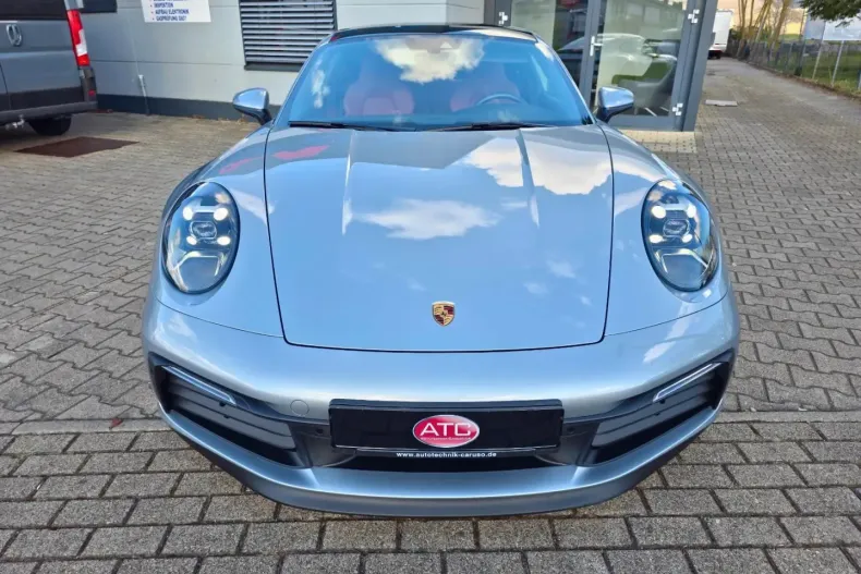 Porsche 911 din 2021 cu 13.300 km - oferta POR117734 - foto 3