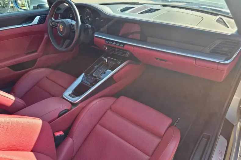 Porsche 911 din 2021 cu 13.300 km - oferta POR117734 - foto 11