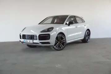 Porsche Cayenne din 2023 - oferta POR117744