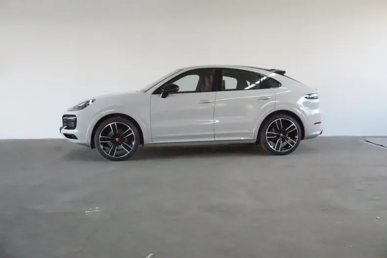 Porsche Cayenne din 2023 cu 27.965 km - oferta POR117744 - foto 2