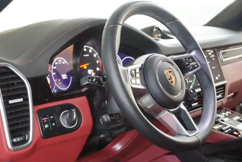 Porsche Cayenne din 2023 cu 27.965 km - oferta POR117744 - foto 18