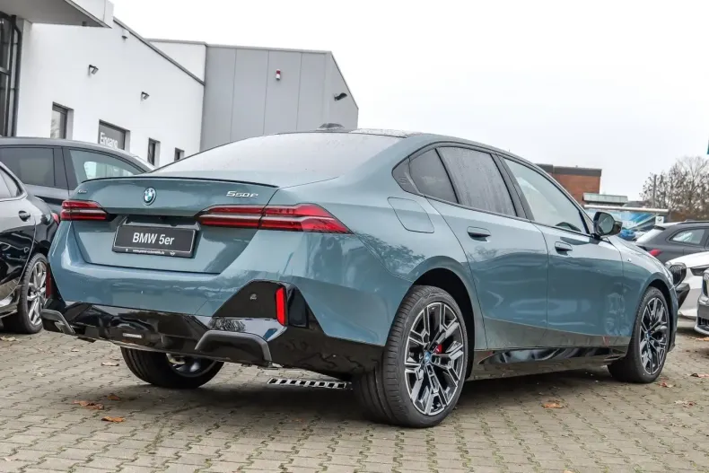 BMW 550 din 2025 cu 10 km - oferta BMW117745 - foto 2
