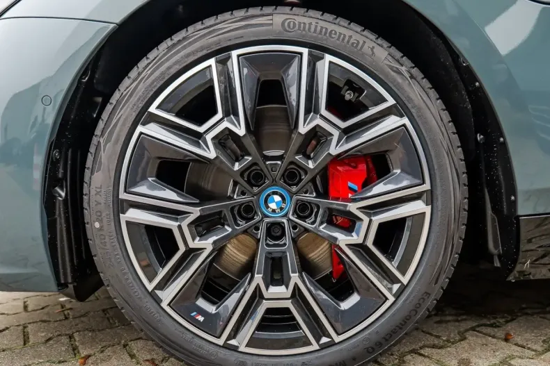 BMW 550 din 2025 cu 10 km - oferta BMW117745 - foto 4