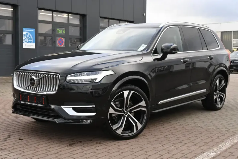 Volvo XC90 din 2023 cu 20.232 km - oferta VOL117746 - foto 1