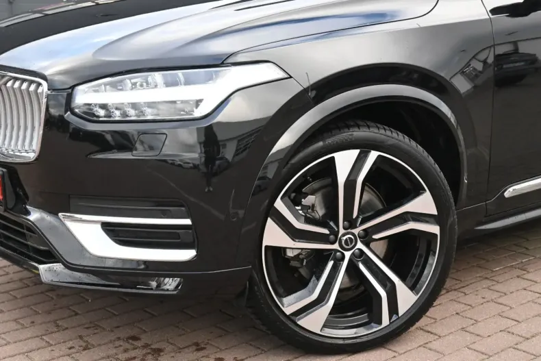 Volvo XC90 din 2023 cu 20.232 km - oferta VOL117746 - foto 2