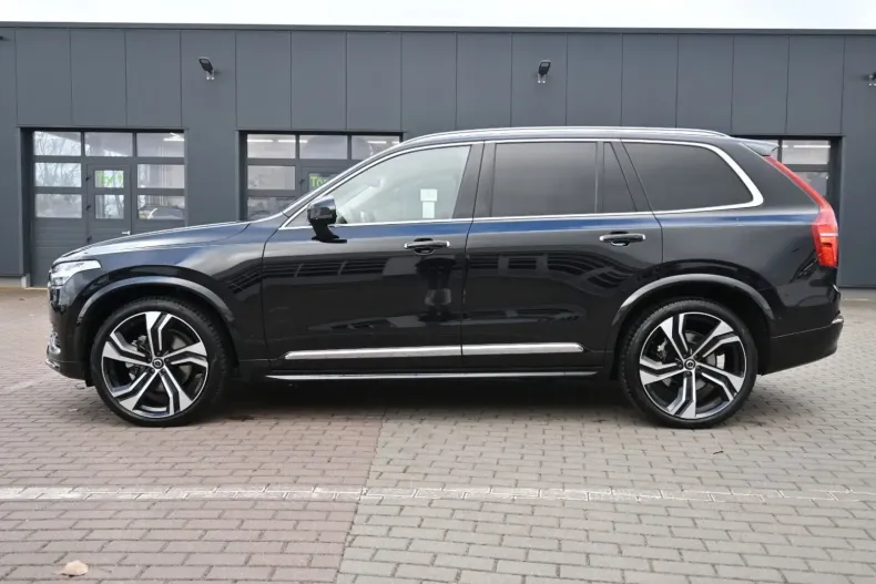 Volvo XC90 din 2023 cu 20.232 km - oferta VOL117746 - foto 3