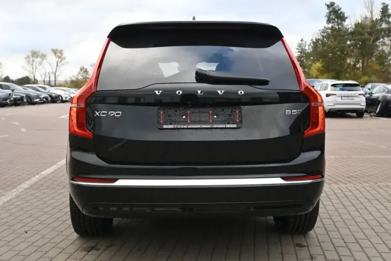 Volvo XC90 din 2023 cu 20.232 km - oferta VOL117746 - foto 5