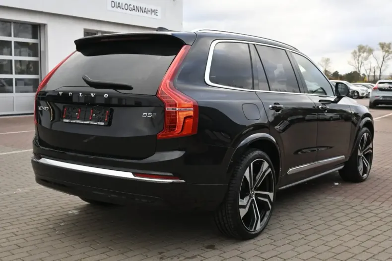 Volvo XC90 din 2023 cu 20.232 km - oferta VOL117746 - foto 6