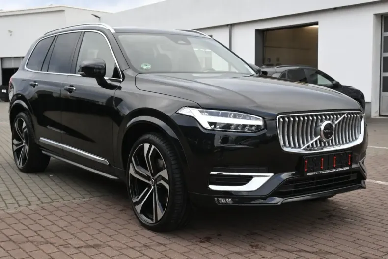 Volvo XC90 din 2023 cu 20.232 km - oferta VOL117746 - foto 8