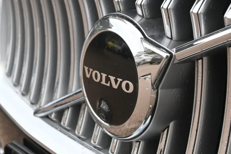 Volvo XC90 din 2023 cu 20.232 km - oferta VOL117746 - foto 11