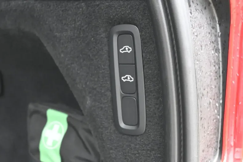 Volvo XC90 din 2023 cu 20.232 km - oferta VOL117746 - foto 13