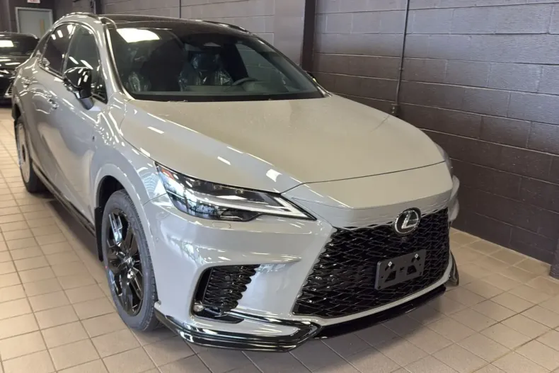 Lexus RX 500 din 2025 cu 10 km - oferta LEX117756 - foto 2