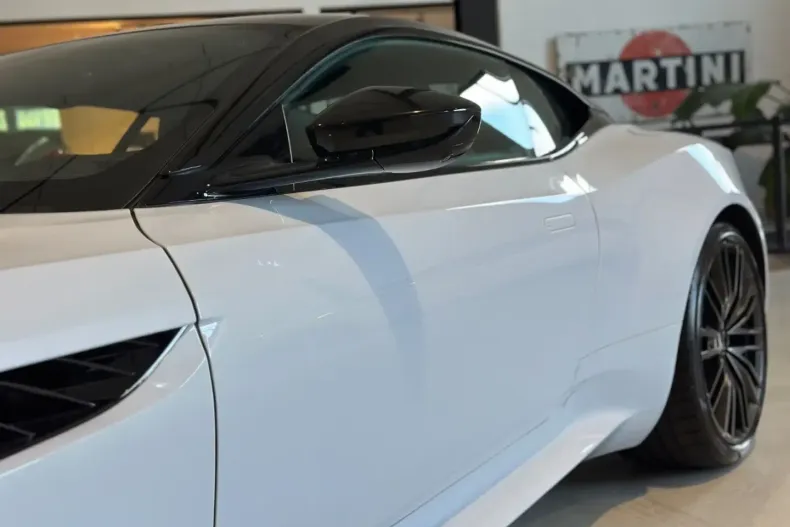 Aston Martin DBS din 2021 cu 9.751 km - oferta AST117760 - foto 14