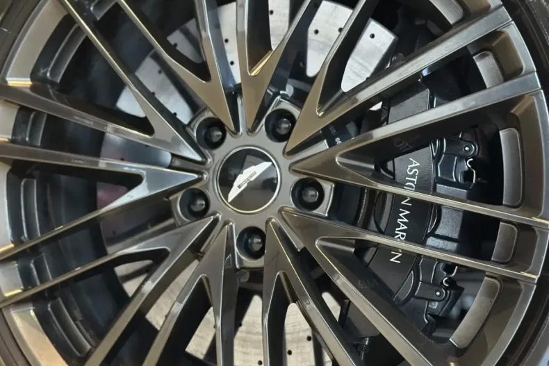 Aston Martin DBS din 2021 cu 9.751 km - oferta AST117760 - foto 26