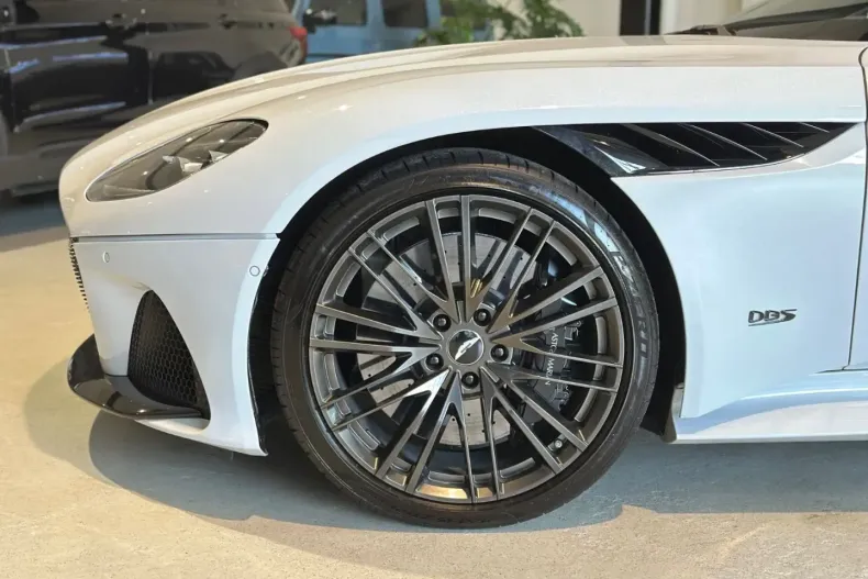 Aston Martin DBS din 2021 cu 9.751 km - oferta AST117760 - foto 27