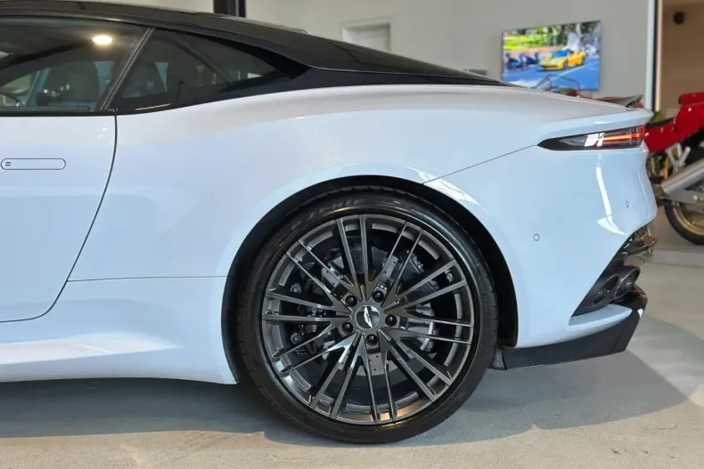 Aston Martin DBS din 2021 cu 9.751 km - oferta AST117760 - foto 28