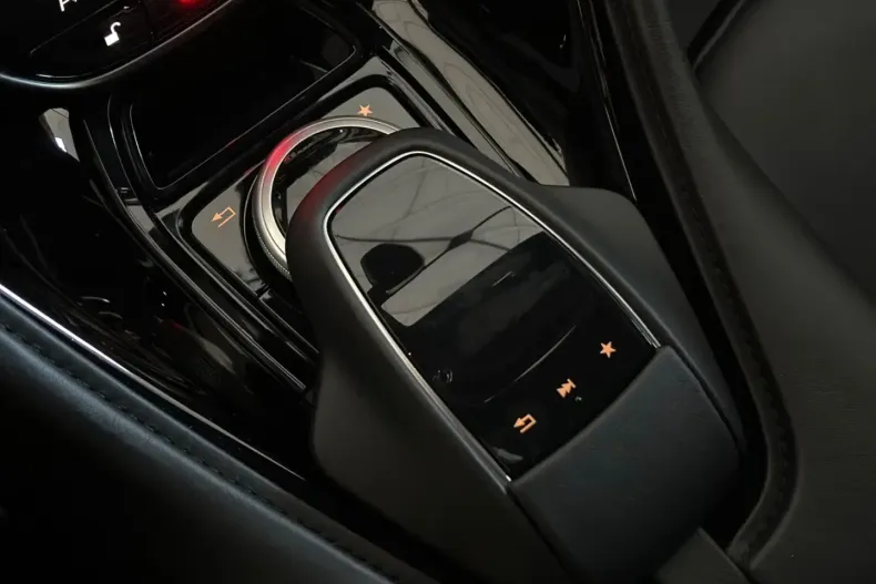 Aston Martin DBS din 2021 cu 9.751 km - oferta AST117760 - foto 35