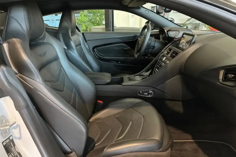 Aston Martin DBS din 2021 cu 9.751 km - oferta AST117760 - foto 40
