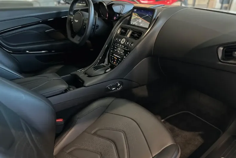 Aston Martin DBS din 2021 cu 9.751 km - oferta AST117760 - foto 41