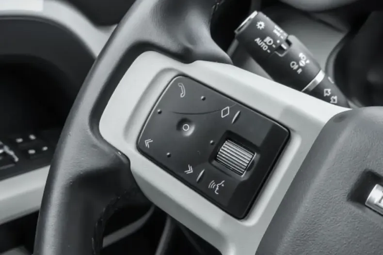 Land Rover Defender din 2022 cu 29.650 km - oferta LAN117761 - foto 16