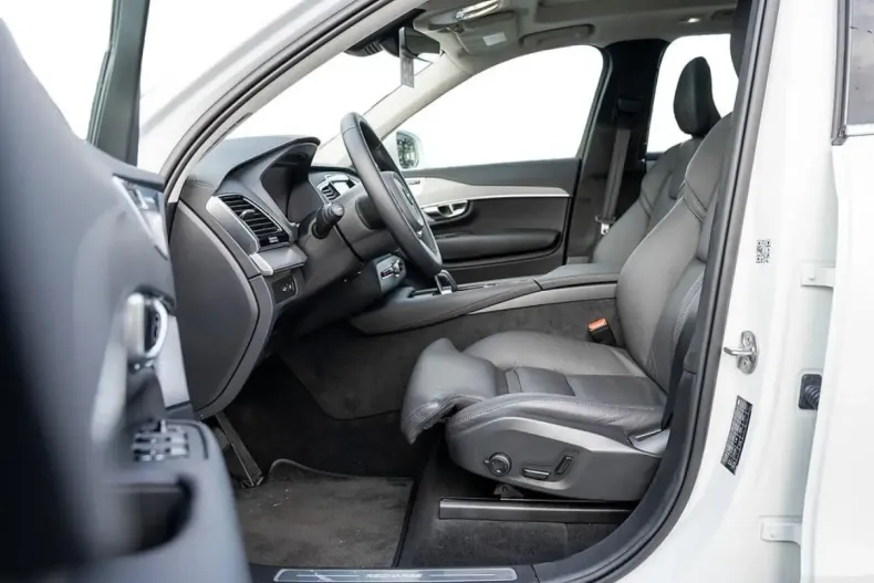 Volvo XC90 din 2024 cu 25.750 km - oferta VOL117763 - foto 7