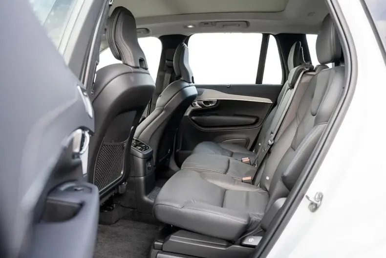 Volvo XC90 din 2024 cu 25.750 km - oferta VOL117763 - foto 8